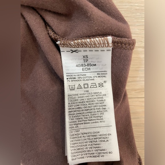 Banana Republic True Hues Scoop-Neck Thong Bodysuit Colour Hue 185- Size XS - Picture 5 of 5